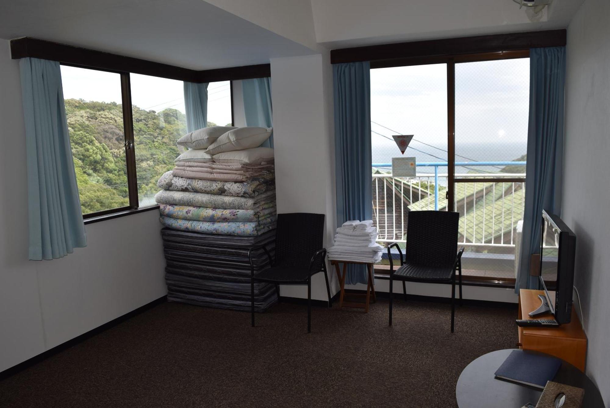 Guest House Bigfisher Club Shimoda  Bagian luar foto